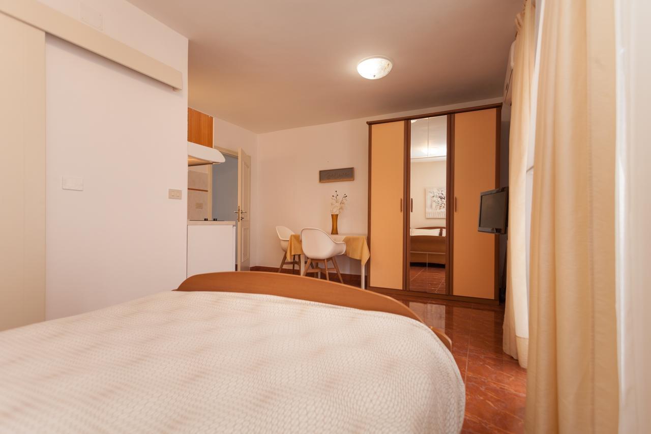Apartments Alice Rovinj Eksteriør billede